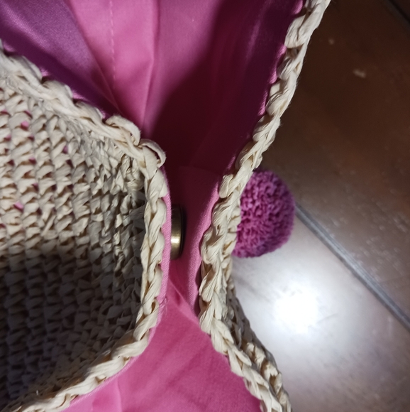 INC Pom Pom Rattan Straw Beach Bag Handbag Tote Purse Perfect For Summer! - Picture 6 of 10